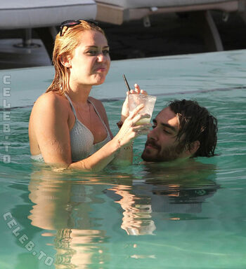 Miley cyrus page leaked private photo uncensored HD quality