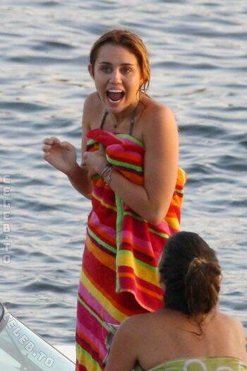 Miley cyrus page leaked private photo uncensored HD quality