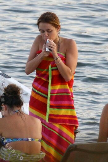 Miley cyrus page leaked private photo uncensored HD quality