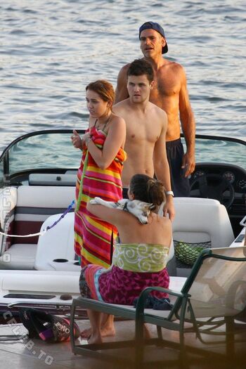 Miley cyrus page leaked private photo uncensored HD quality