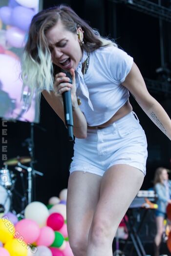 Miley cyrus page leaked private photo uncensored HD quality