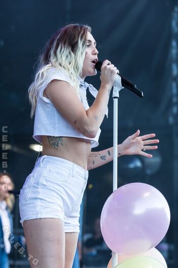 Miley cyrus page leaked private photo uncensored HD quality