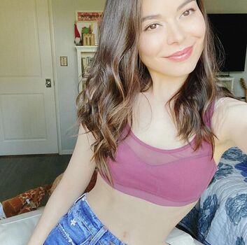 Miranda cosgrove leaked private photo uncensored HD quality