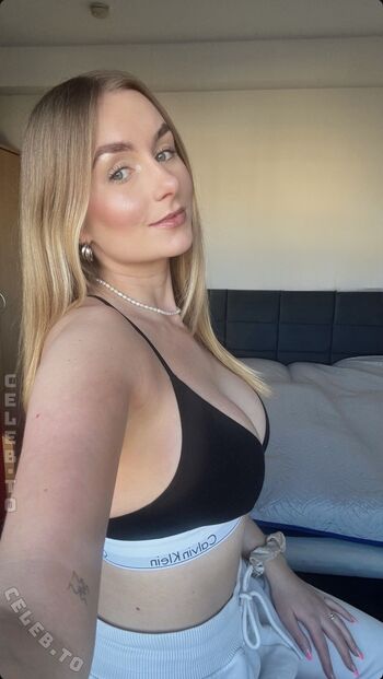 Naadine  page leaked private photo uncensored HD quality