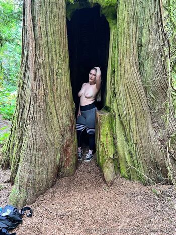 Nerdy nympho leaked private photo uncensored HD quality
