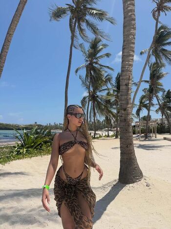 Noemi piunti page leaked private photo uncensored HD quality