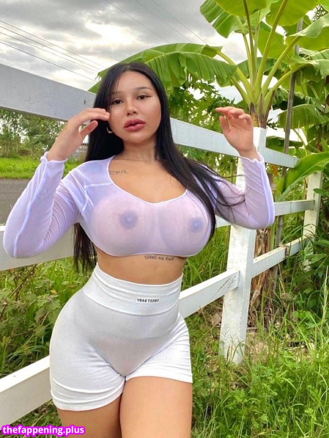 Itsmenazli leaked private photo uncensored HD quality