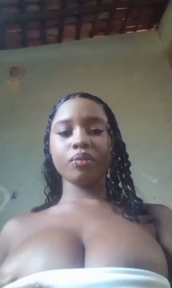 Novinhas peitudas  page leaked private photo uncensored HD quality