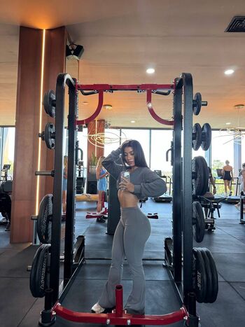 Okyyoliviaa  page leaked private photo uncensored HD quality