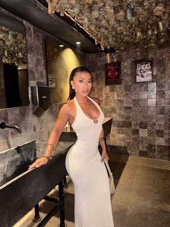 Okyyoliviaa leaked private photo uncensored HD quality