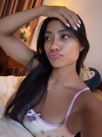 Okyyoliviaa leaked private photo uncensored HD quality