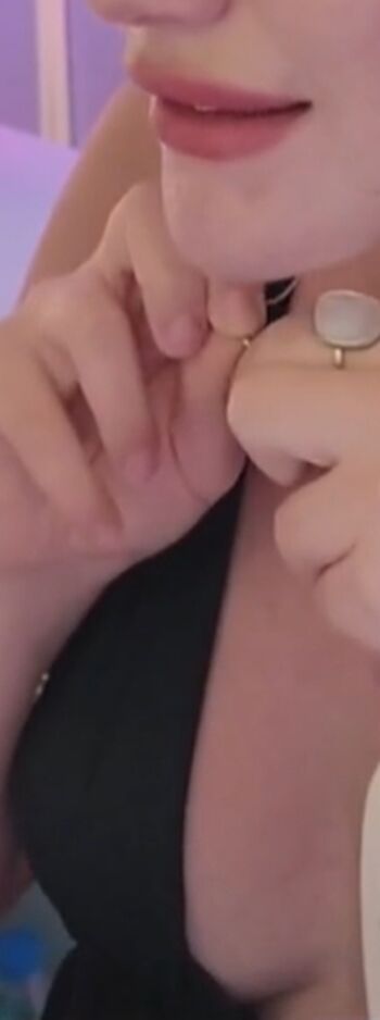Ozge azunyan leaked private photo uncensored HD quality
