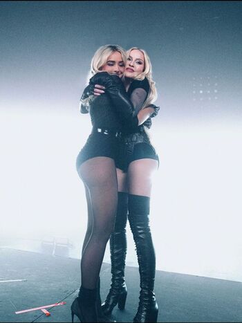 Sabrina carpenter leaked private photo uncensored HD quality