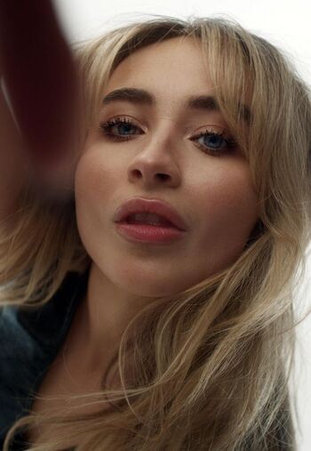 Sabrina carpenter leaked private photo uncensored HD quality