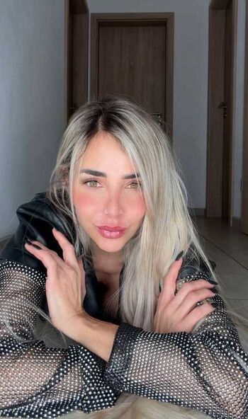 Sandyleinof  page leaked private photo uncensored HD quality
