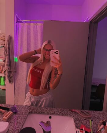 Sariahxxx page leaked private photo uncensored HD quality
