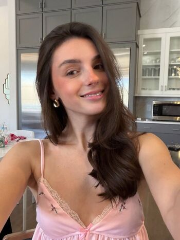 Savannah demers  page leaked private photo uncensored HD quality