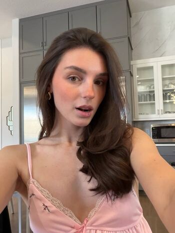 Savannah demers  page leaked private photo uncensored HD quality