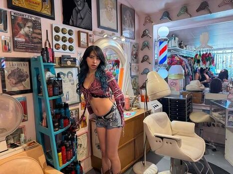 Sisterbryana leaked private photo uncensored HD quality