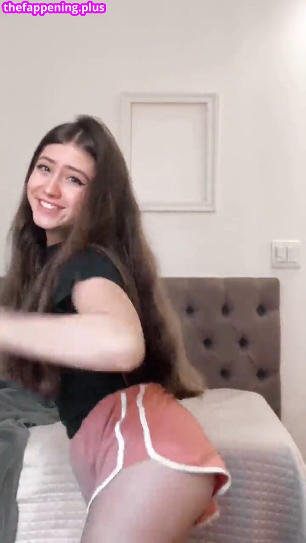 Superheroine leaked private photo uncensored HD quality