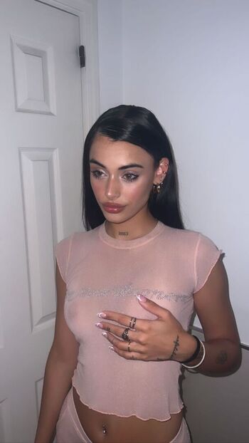 Sofifernandez page leaked private photo uncensored HD quality