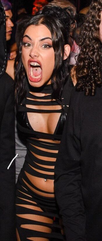 Sofifernandez leaked private photo uncensored HD quality
