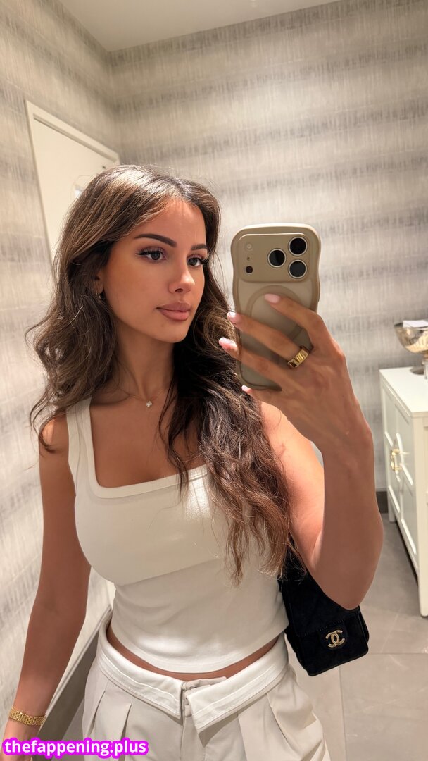 Sssniperwolf / leaked private photo uncensored HD quality