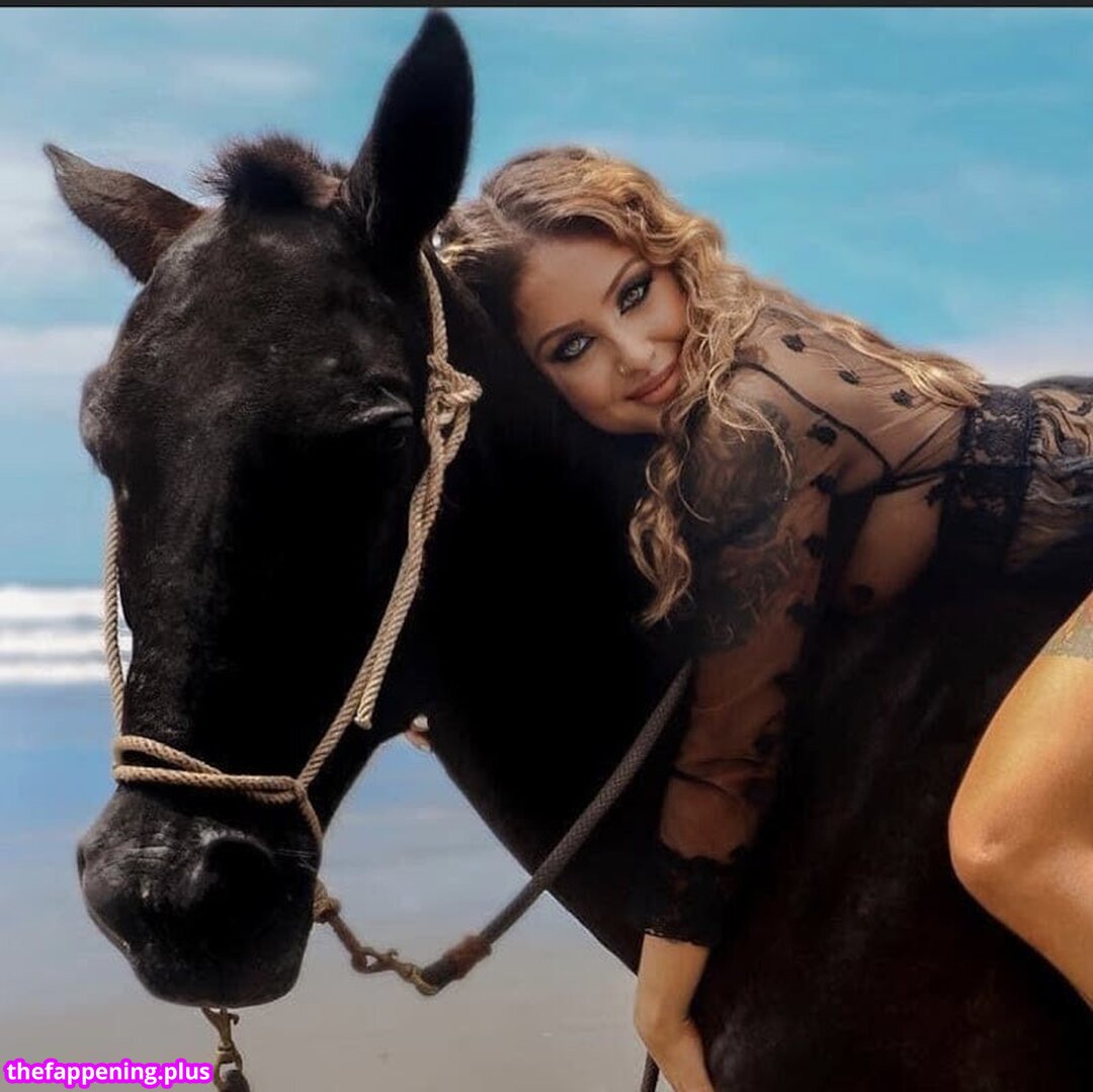 Emily anne gordon leaked private photo uncensored HD quality