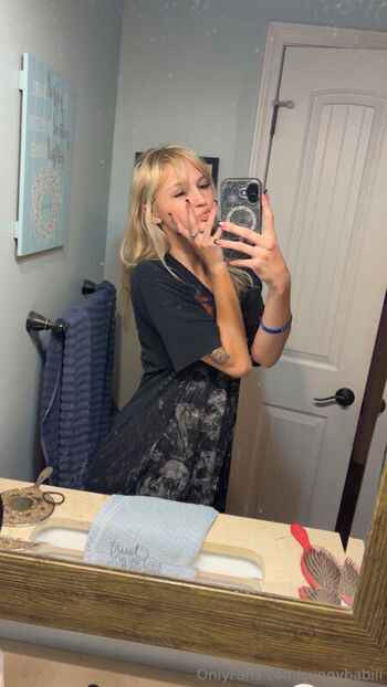 Sunnybabiii leaked private photo uncensored HD quality