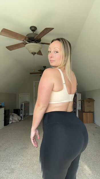 Thecourtneynielson page leaked private photo uncensored HD quality