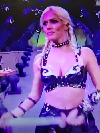 Torrie wilson page leaked private photo uncensored HD quality