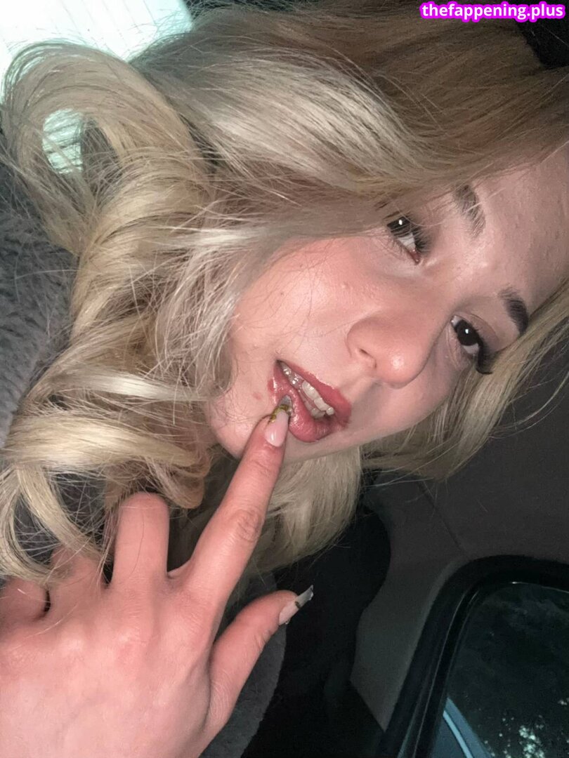 Taylor misiak leaked private photo uncensored HD quality