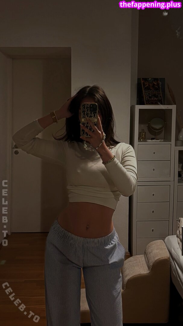 Karla nue leaked private photo uncensored HD quality