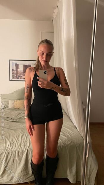 Whosrobin leaked private photo uncensored HD quality