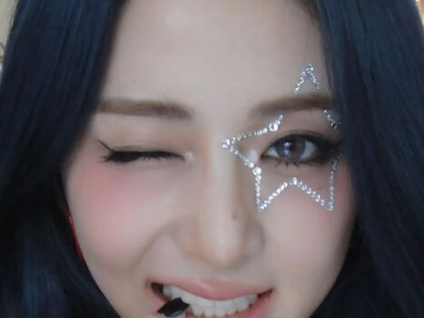 Womenk pop page leaked private photo uncensored HD quality
