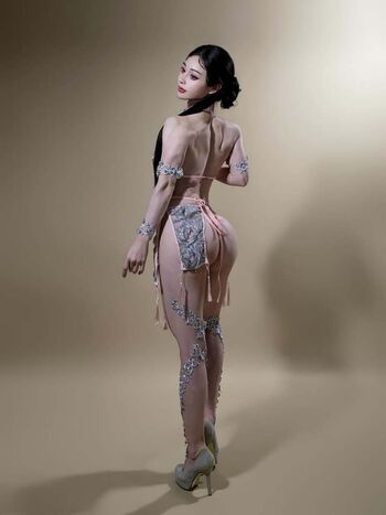 Yuan herong page leaked private photo uncensored HD quality