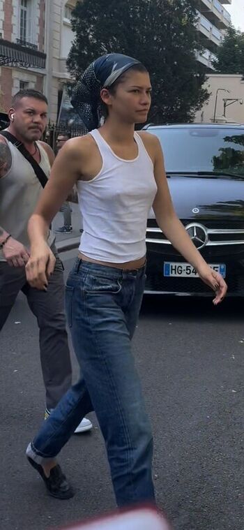 Zendaya leaked private photo uncensored HD quality