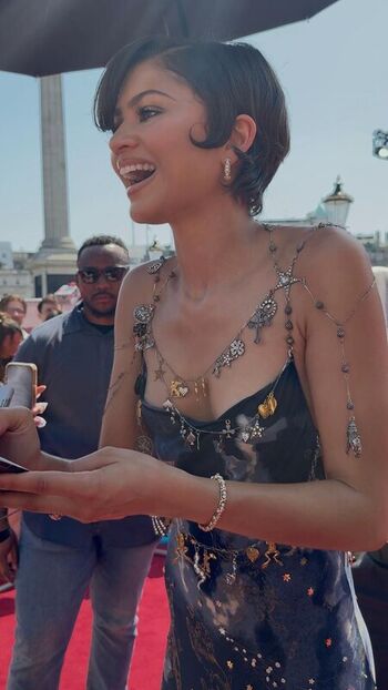Zendaya leaked private photo uncensored HD quality