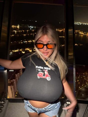 Zeynep akcam  page leaked private photo uncensored HD quality