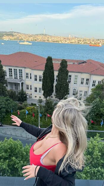 Zeynep akcam leaked private photo uncensored HD quality