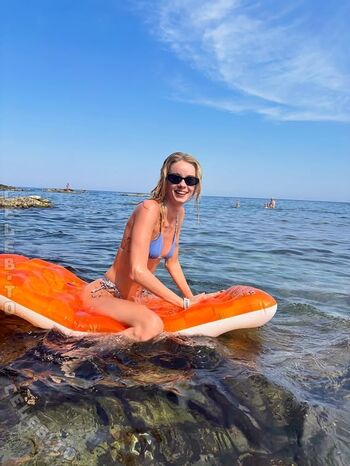 Zoe salome saip leaked private photo uncensored HD quality