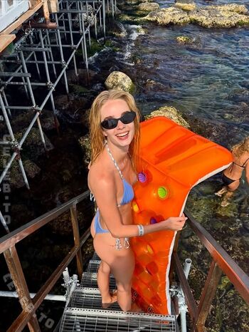 Zoe salome saip leaked private photo uncensored HD quality