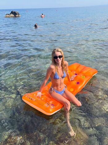 Zoe salome saip leaked private photo uncensored HD quality