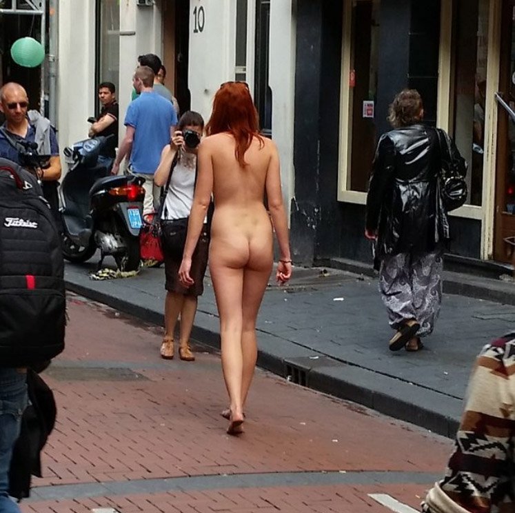Absolutely naked on Amsterdam Street