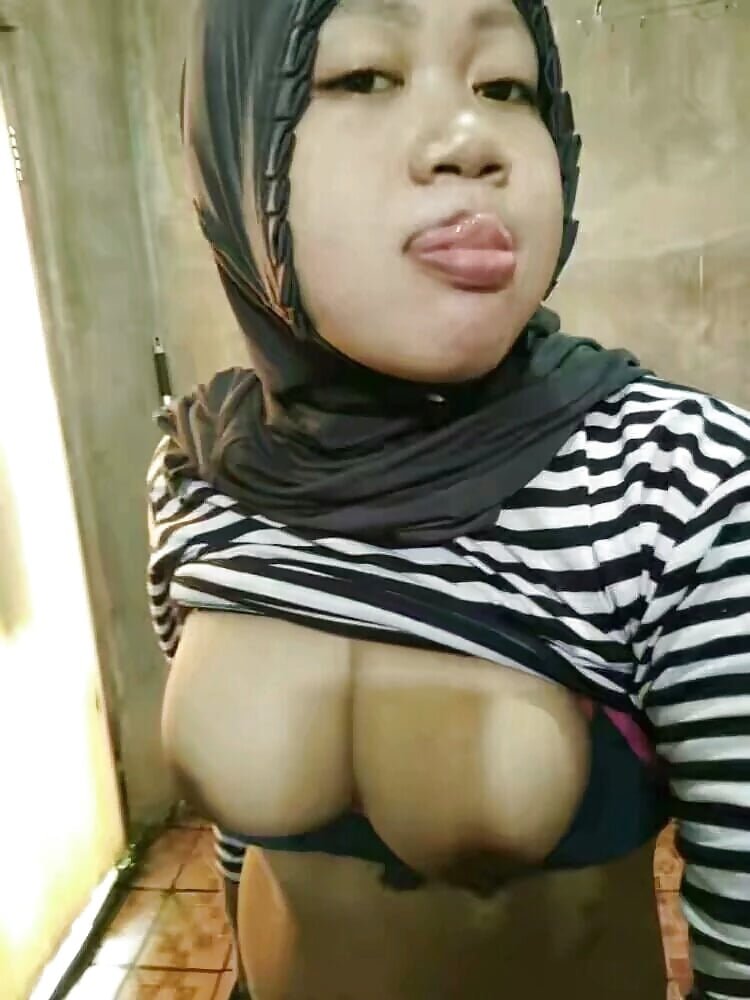Indonesia hijab boobs