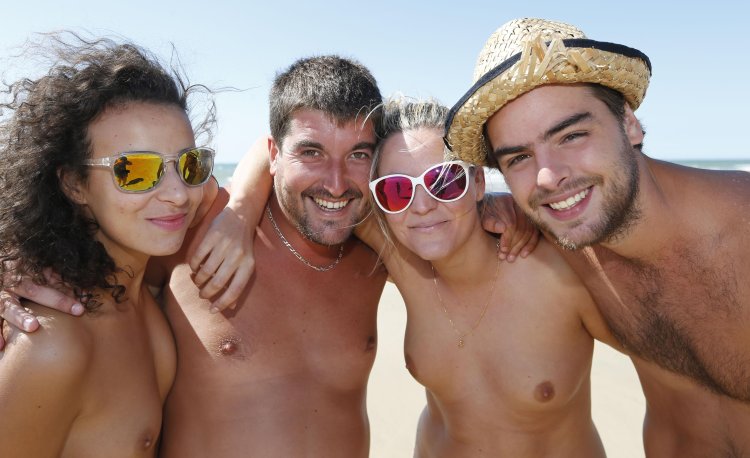 Famille Naturiste photo #4