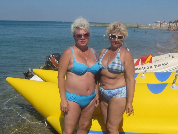 Grandmas in swimsuits