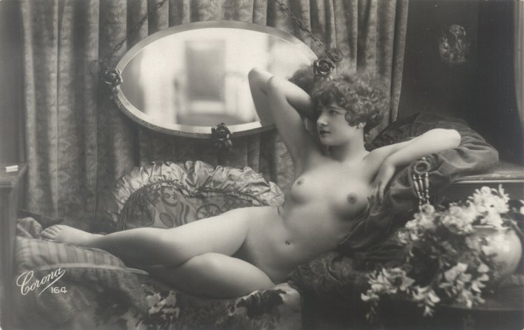Naked women of the past