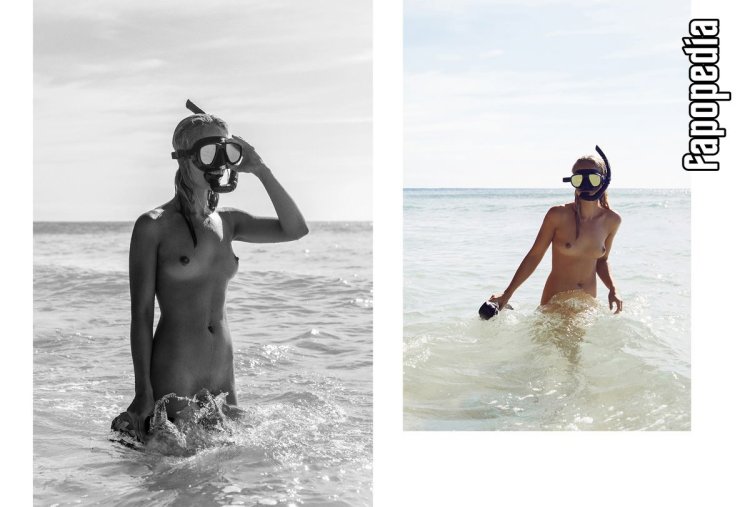 Naked blogger Brooklyn Kelly