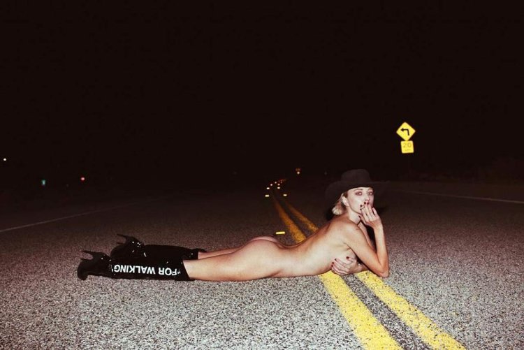 Caroline Vriland is hot